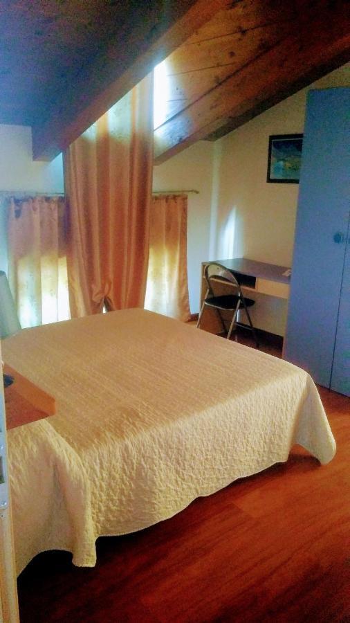 Maggiociondolo Hotel Venasca Bagian luar foto